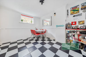 Photo 18- click for photo gallery